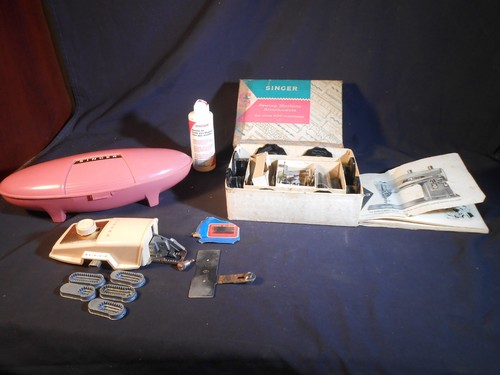 Vintage singer sewing - singer, machine